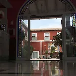 فندق Romerito 2*