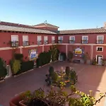 Romerito فندق